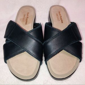 NWOT Hush Puppies XBand Black Leather Slide Sandal